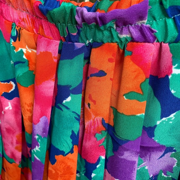Leslie Fay pleated colorful skirt - Picture 2 of 4